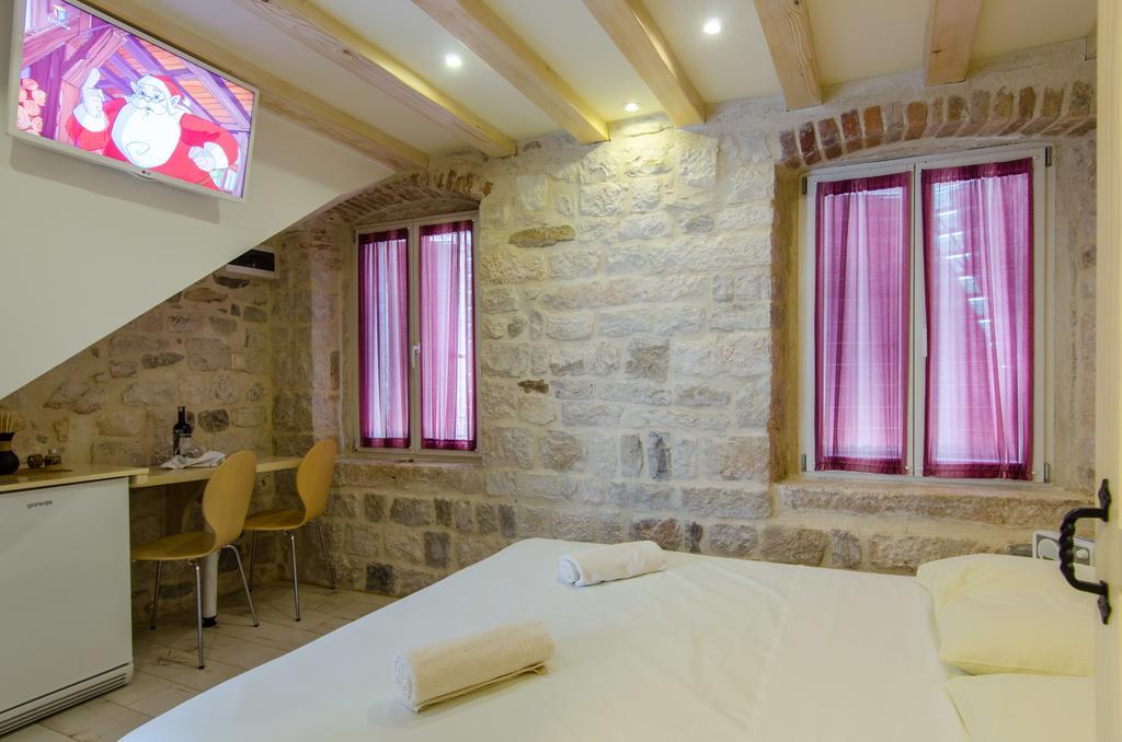 Apartments Kaja Trogir Bilik gambar