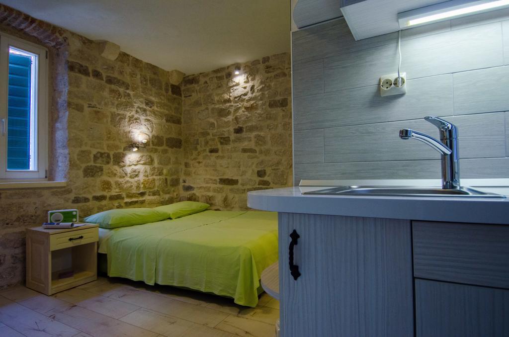 Apartments Kaja Trogir Bilik gambar