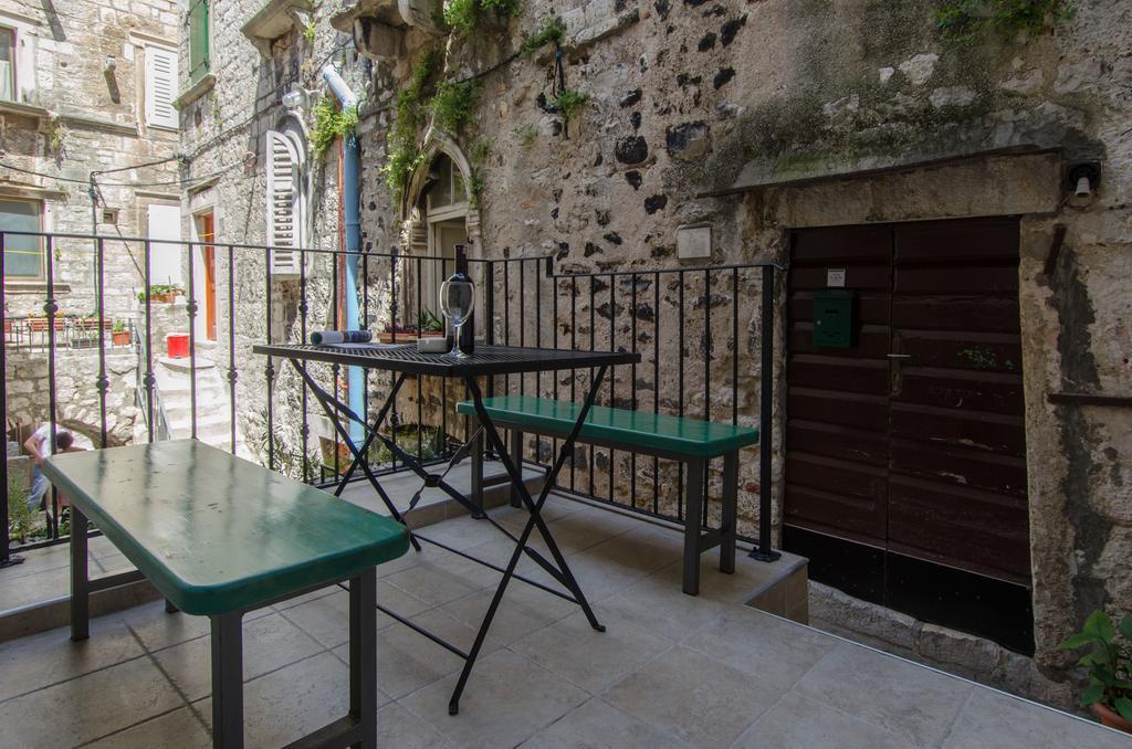 Apartments Kaja Trogir Bilik gambar